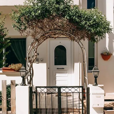 Privat bolig Charming Homestay With Pool Sotira (Famagusta)